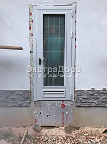 Противопожарные двери со стеклом от производителя в Люберцах  купить