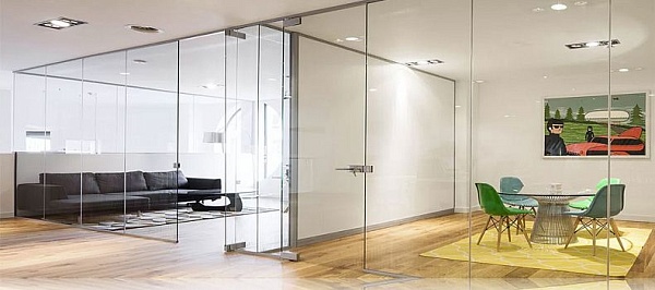 Противопожарная перегородка без рам в переговорную